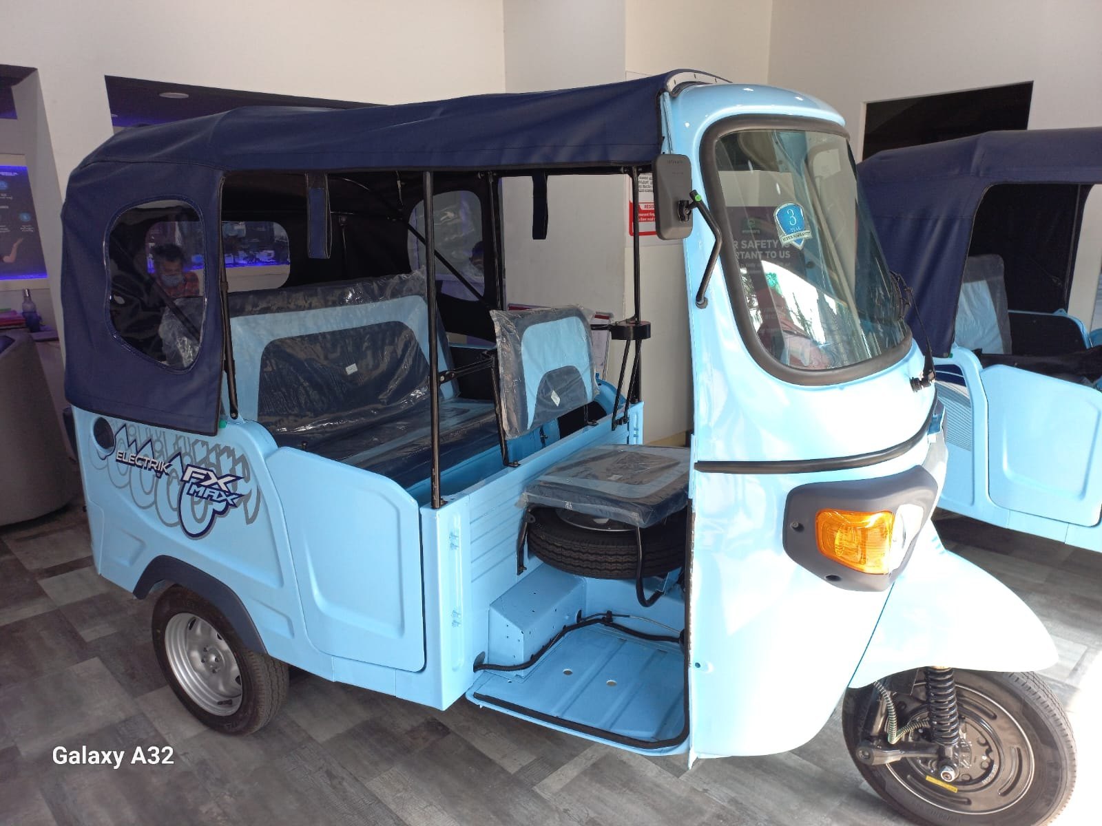 Electric Piaggio Ape E City FX NE MAX E Rickshaw, Vehicle Capacity: 4 Seater at Rs 342240/piece in Kochi